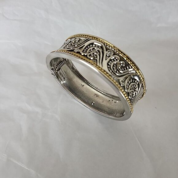 Kim Rogers Silver Gold Rhinestone Hinged Bracelet - Picture 6 of 7